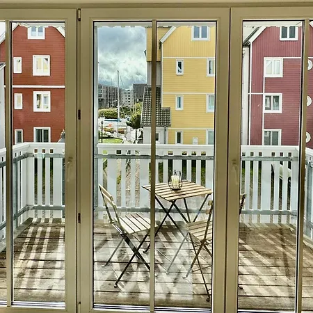 Design Picasso Am Yachthafen 그라이프스발트