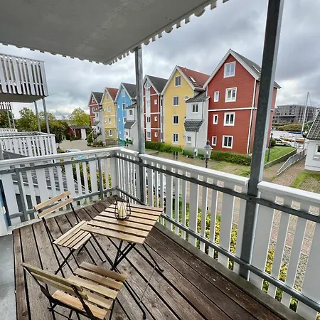 Design Picasso Am Yachthafen 그라이프스발트